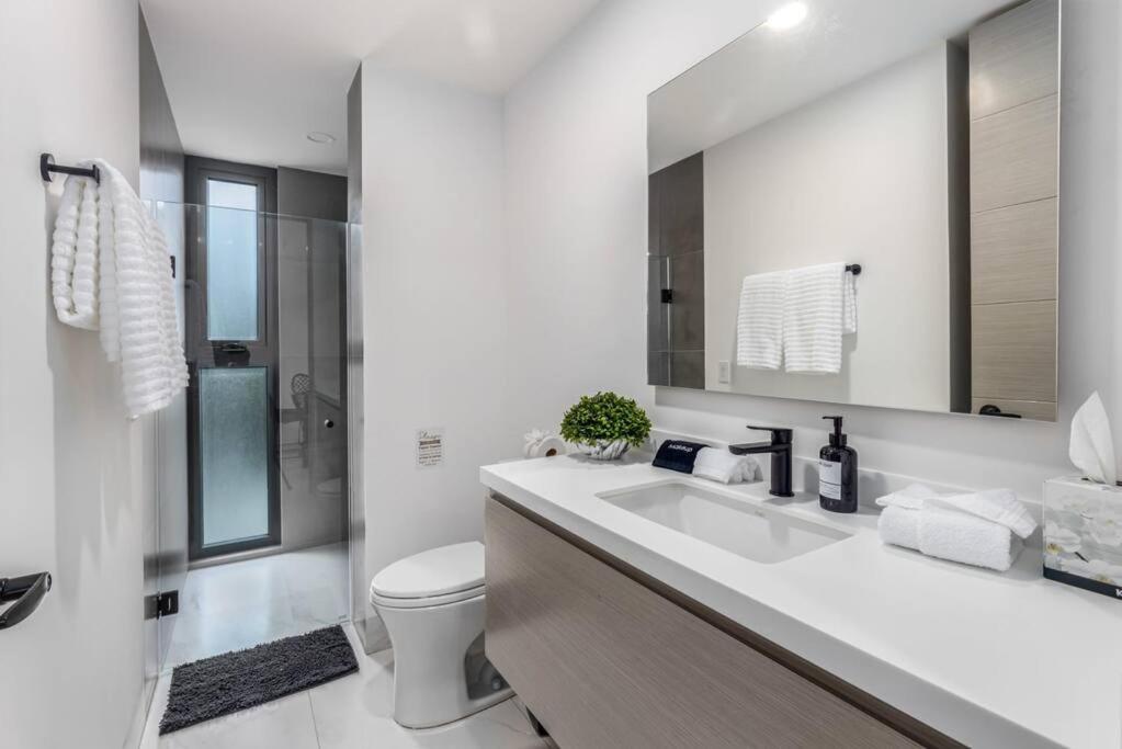Endless Summer - 2Bed 2Bath Condo - Seasonly Heated Pool With Ocean Views - 5Min Walk To Beach - Fibre Internet - Sleeps 6 Cabo San Lucas Eksteriør billede